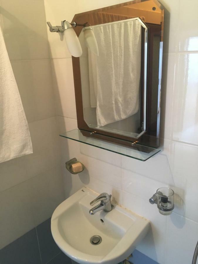 Qeparo Antonio Rooms Экстерьер фото